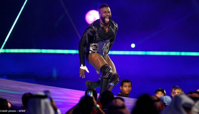 Le champion de 205 Live maintenant marié