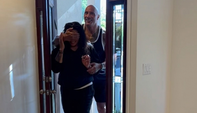 Dwayne ''The Rock'' Johnson offre une maison à sa cousine Tamina