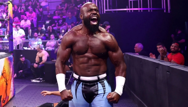 Apollo Crews s'exprime au sujet de son absence depuis SummerSlam 2023
