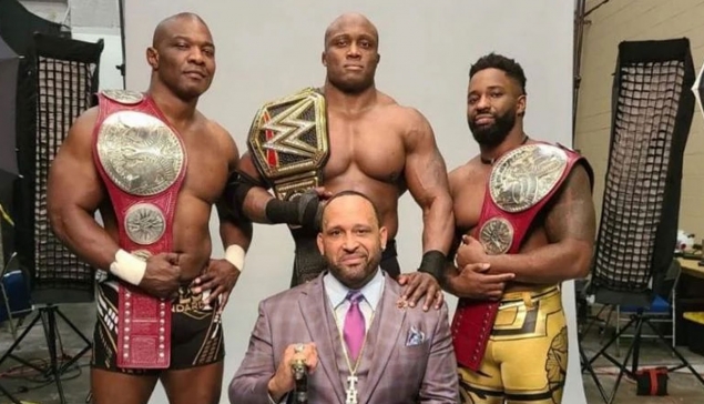 Triple H ne veut pas revoir le Hurt Business