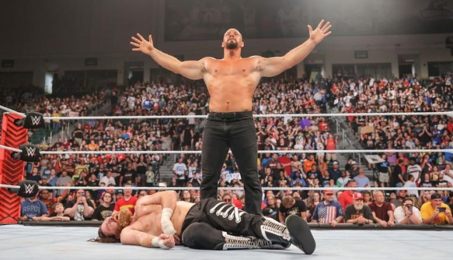 Bron Breakker annonce la fin de Sami Zayn lors de WWE SummerSlam