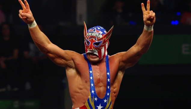 El Grande Americano a fait son premier match à WWE RAW
