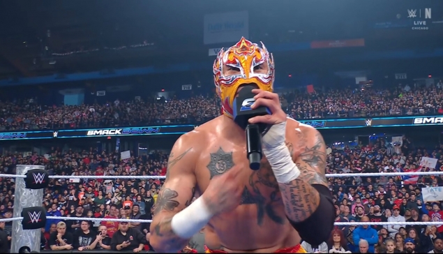 WWE SmackDown : Rey Fenix gagne son premier match