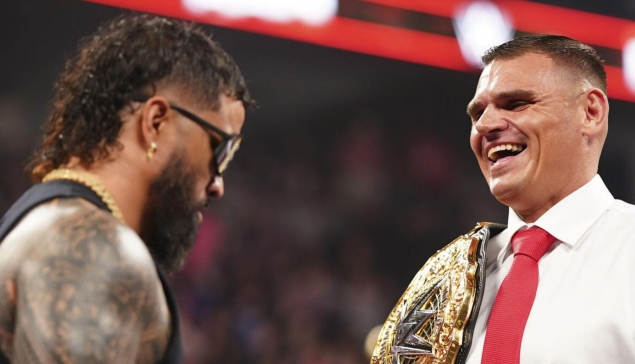 Gunther silencieux après le segment à RAW