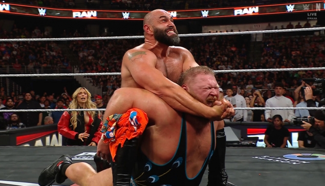 WWE RAW : Rusev remporte son match retour